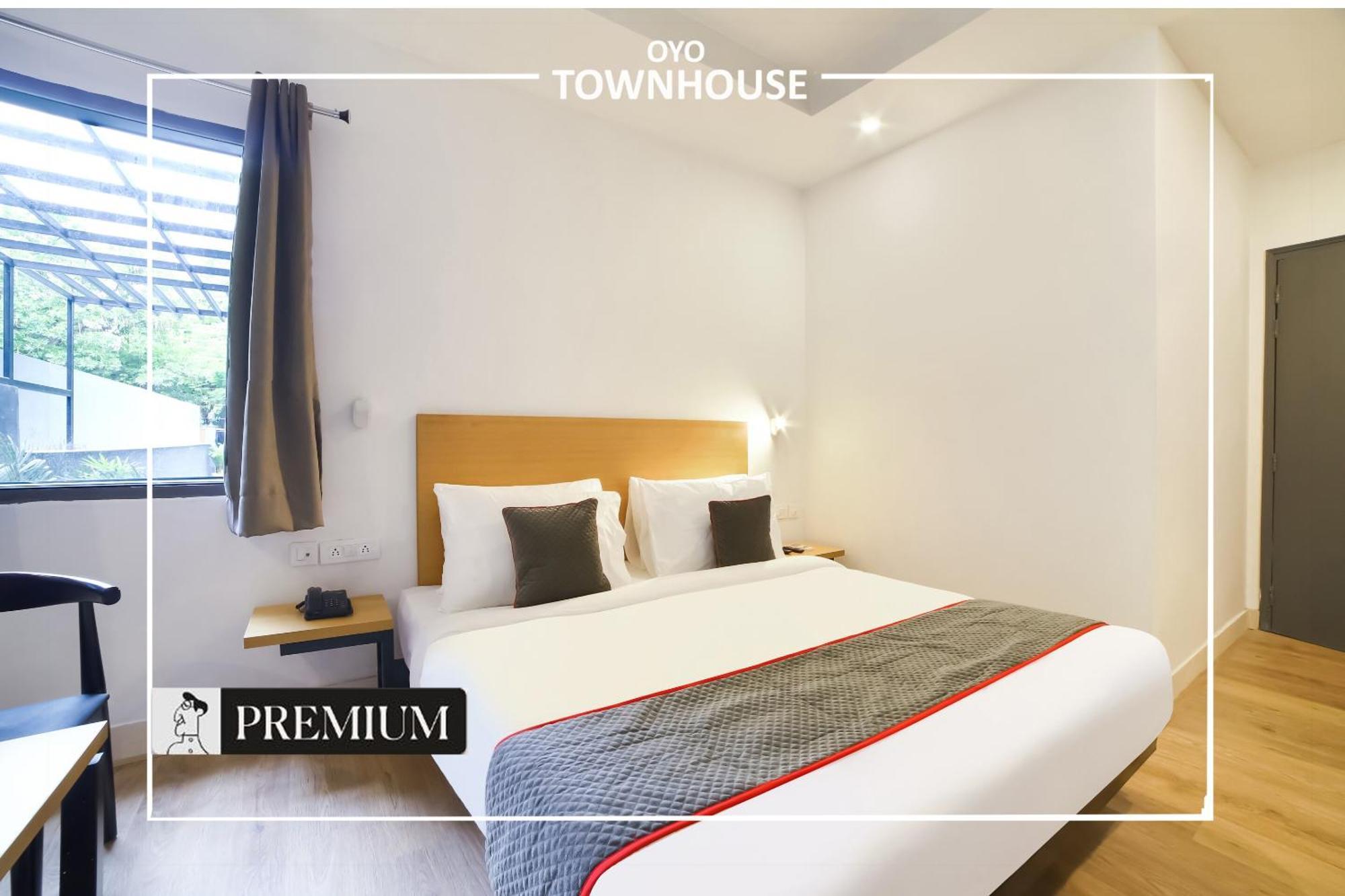 Oyo Townhouse 120 Shushant Lok Gurgaon Bagian luar foto
