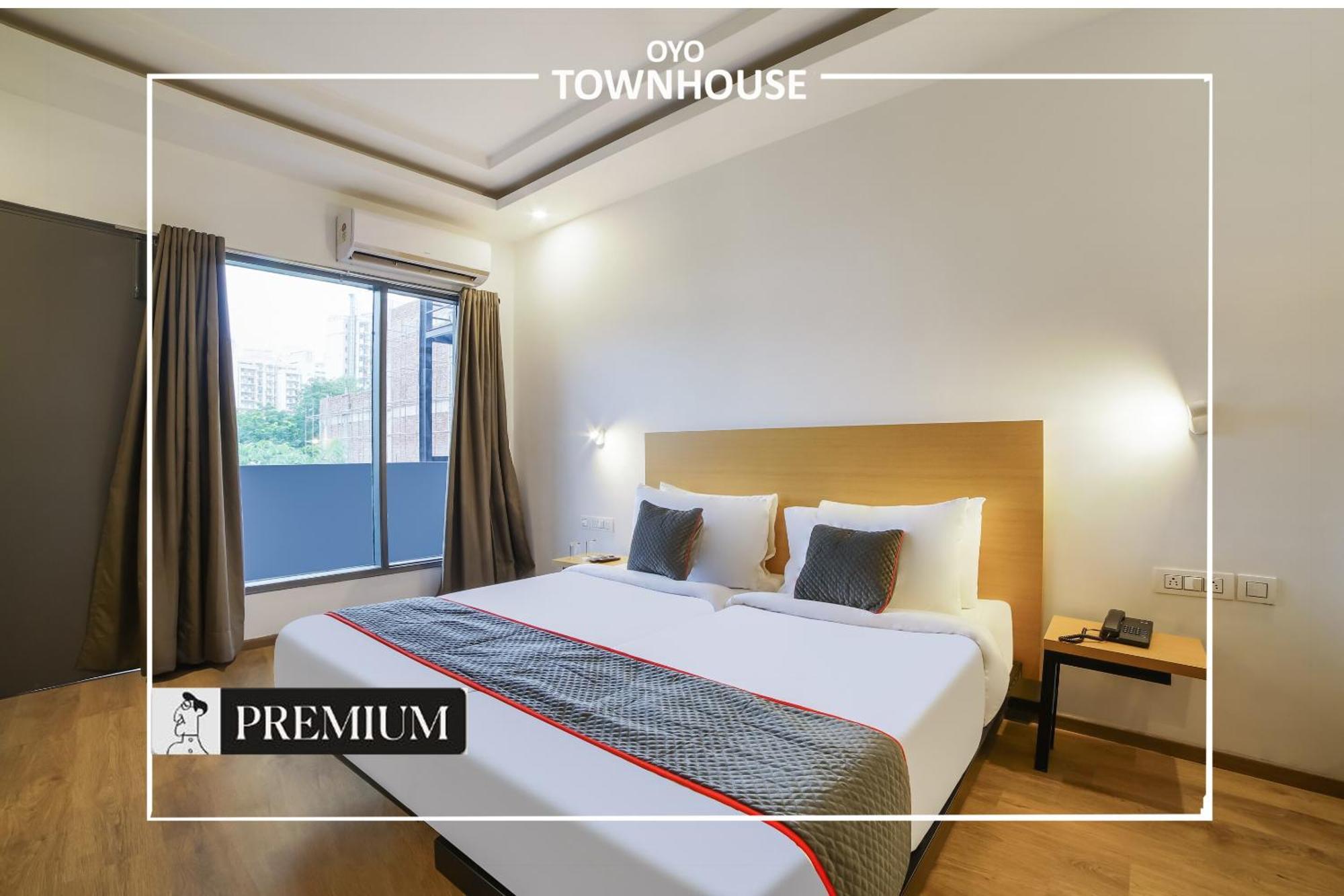 Oyo Townhouse 120 Shushant Lok Gurgaon Bagian luar foto